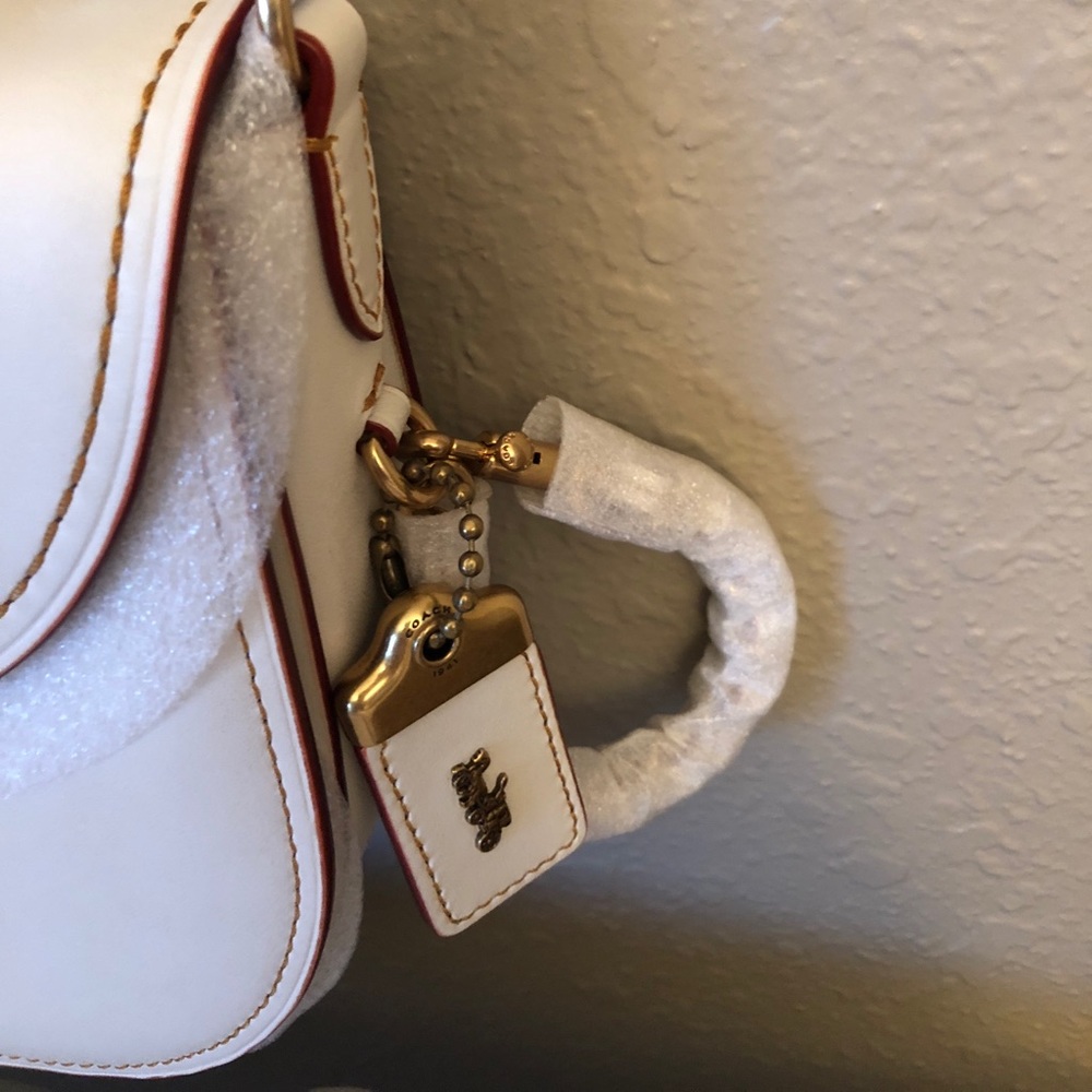 ❌HOLD❌COACH 1941 Turnlock Saddle Glovetanned - Picture 5 of 6